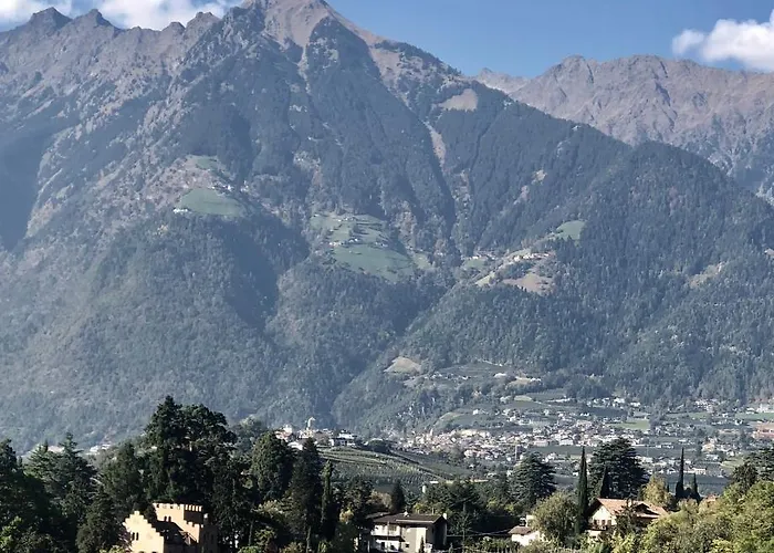 Portico ميرانو